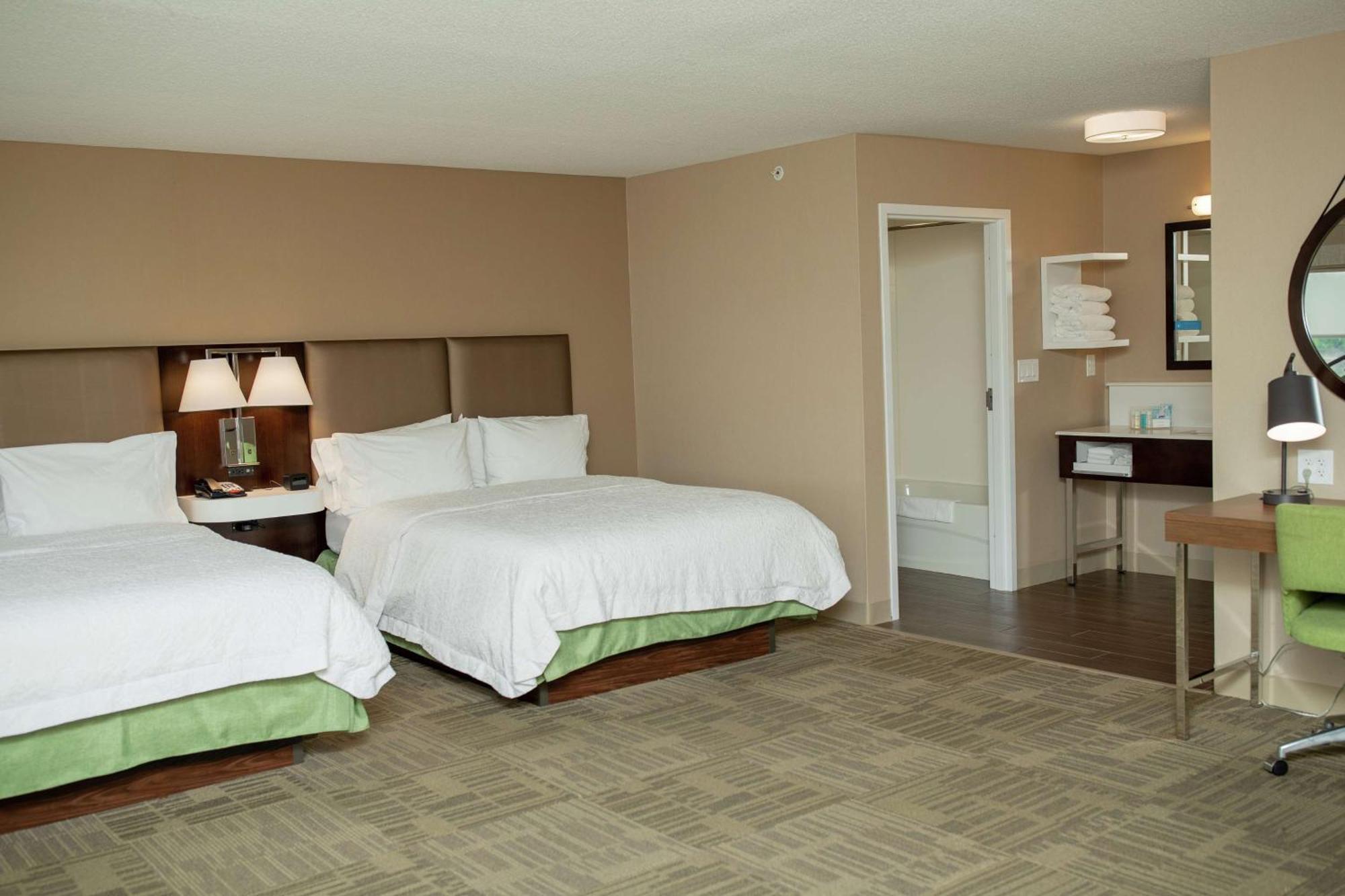 Hampton Inn Commerce/Novi Exterior foto