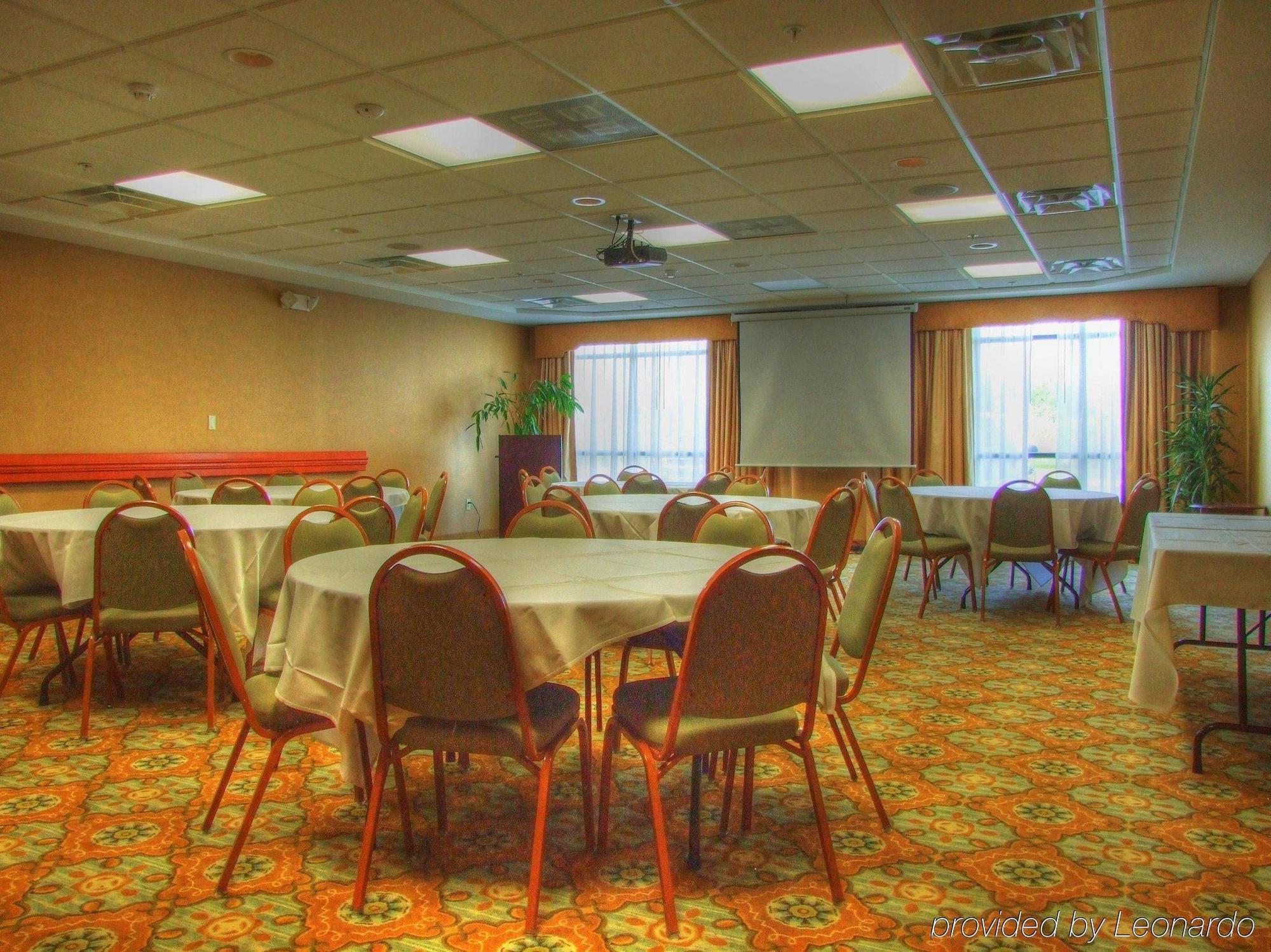 Hampton Inn Commerce/Novi Restaurante foto